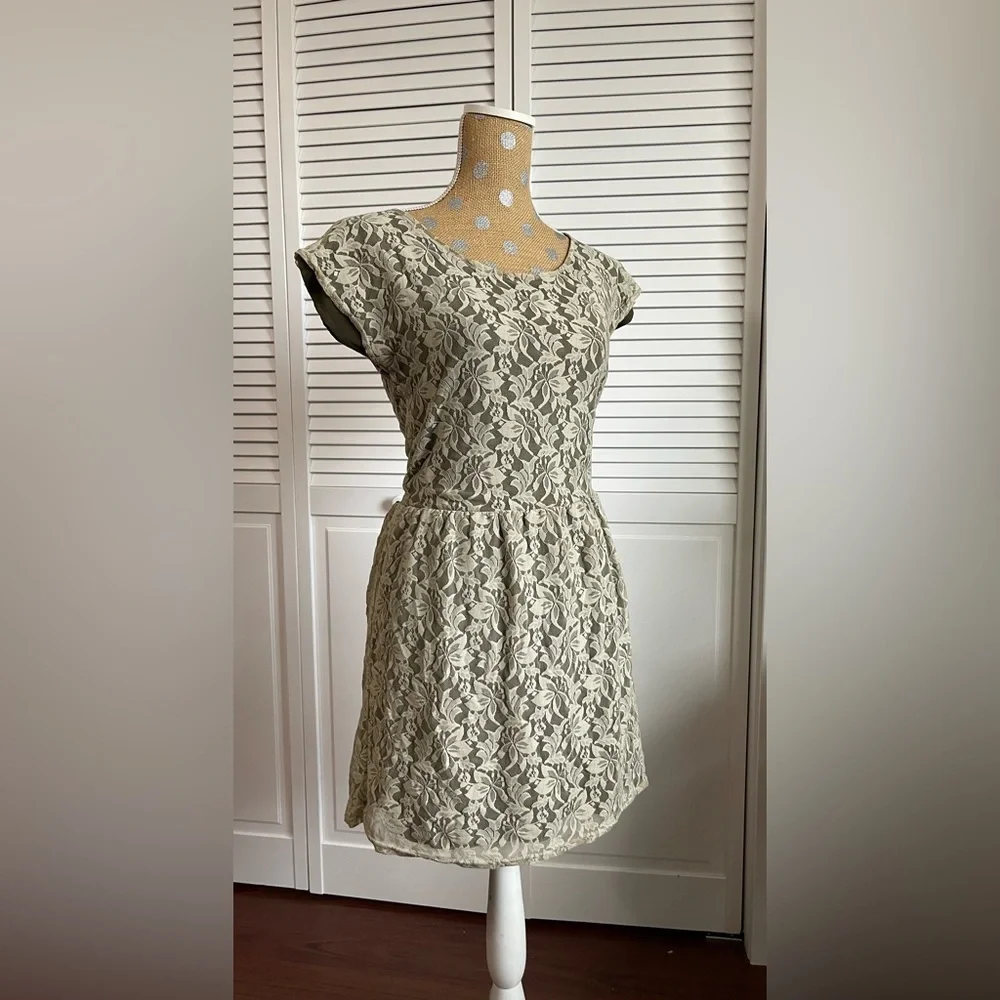 Green with Lace Urban Renewal size M - Picture 2 of 7